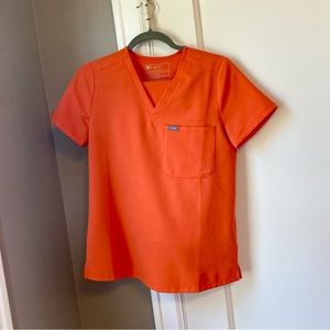 “Sunset Orange” Catarina One-Pocket scrub top & Zamora Jogger scrub pants